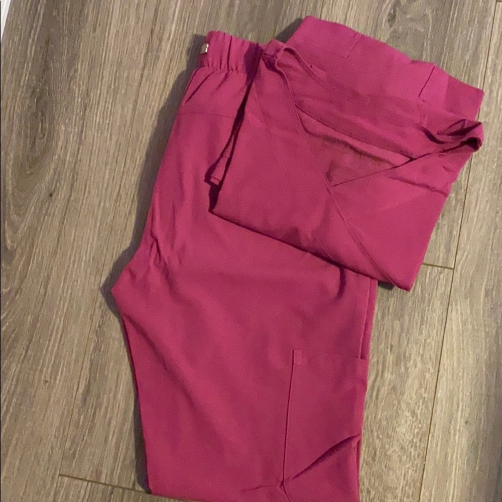 Grey’s Anatomy scrub set. Lightly used sold as set
